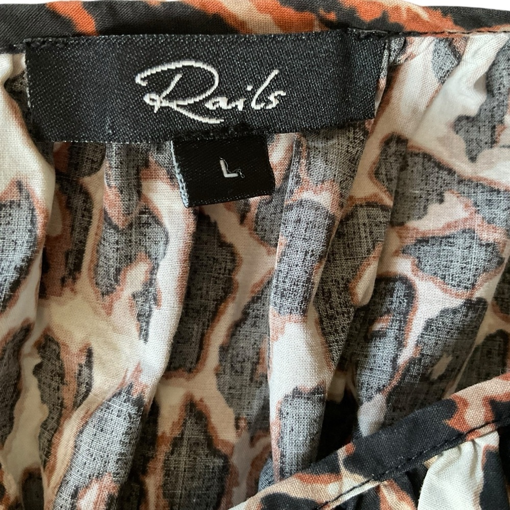 Rails Leopard Print Smocked Peplum Blouse Size L Long Sleeve Stretch Top - Picture 6 of 10